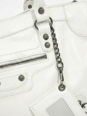 Carmela- Stylish Handbag with Spacious Interior & Minimalist Design