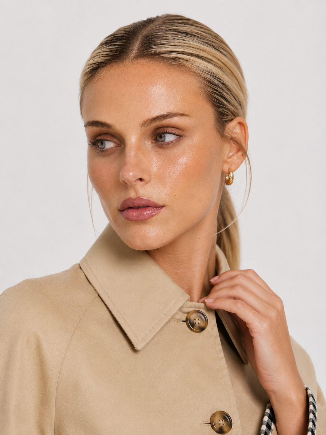 Mia | Minimal Button-Up Trench Coat