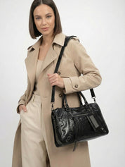 Carmela- Stylish Handbag with Spacious Interior & Minimalist Design